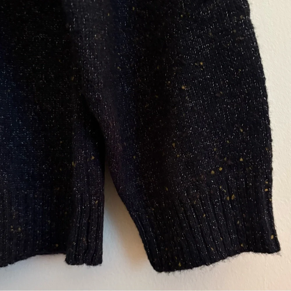 nwt: cozy geo pattern sweater - Picture 3 of 4